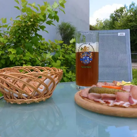 Modern In With Private Garden アパート *